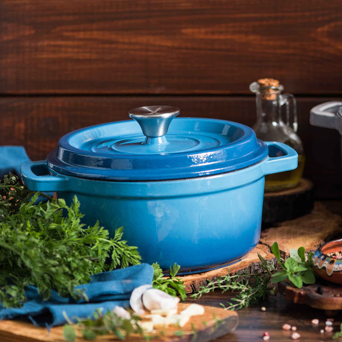 Retro garnek żeliwny z pokrywką 2,2L Ombre Vintage Cuisine