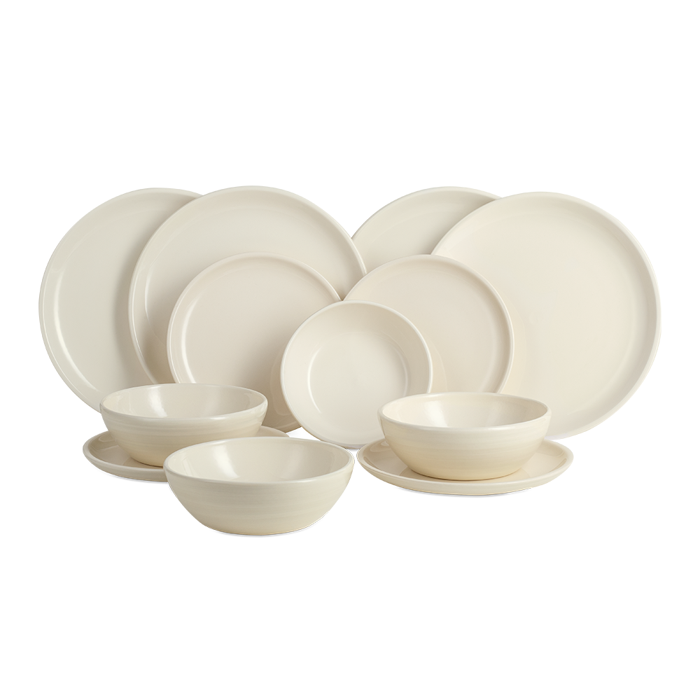 Set of sales dishes for 4